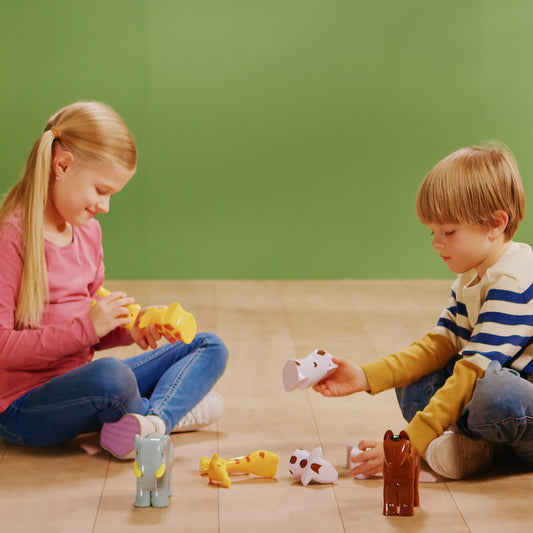 Magnetic animal puzzle with 8 animals