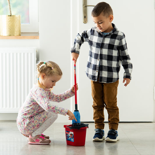 Mop set with bucket and attachment