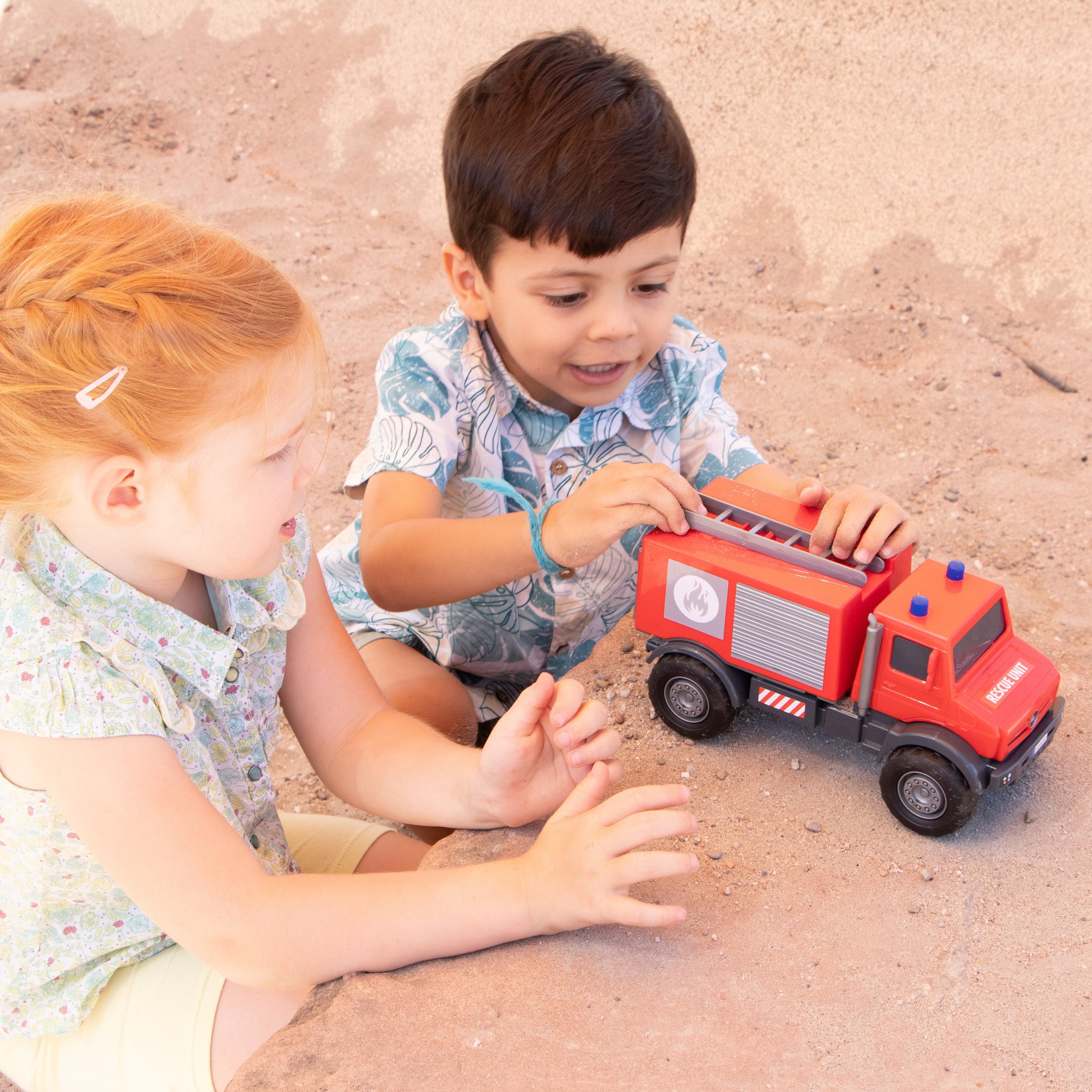 Unimog - Véhicule de pompiers, échelle 1:24